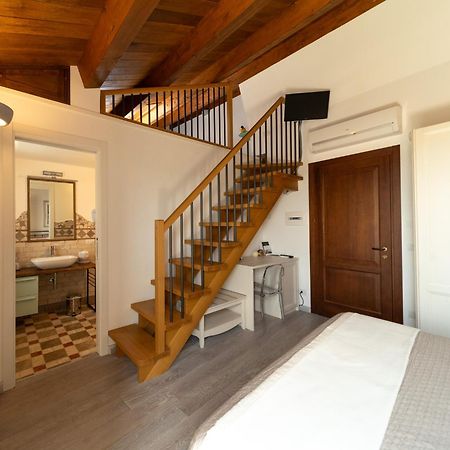 Bed and Breakfast Dimora Fontemaggio Cossignano Exterior foto