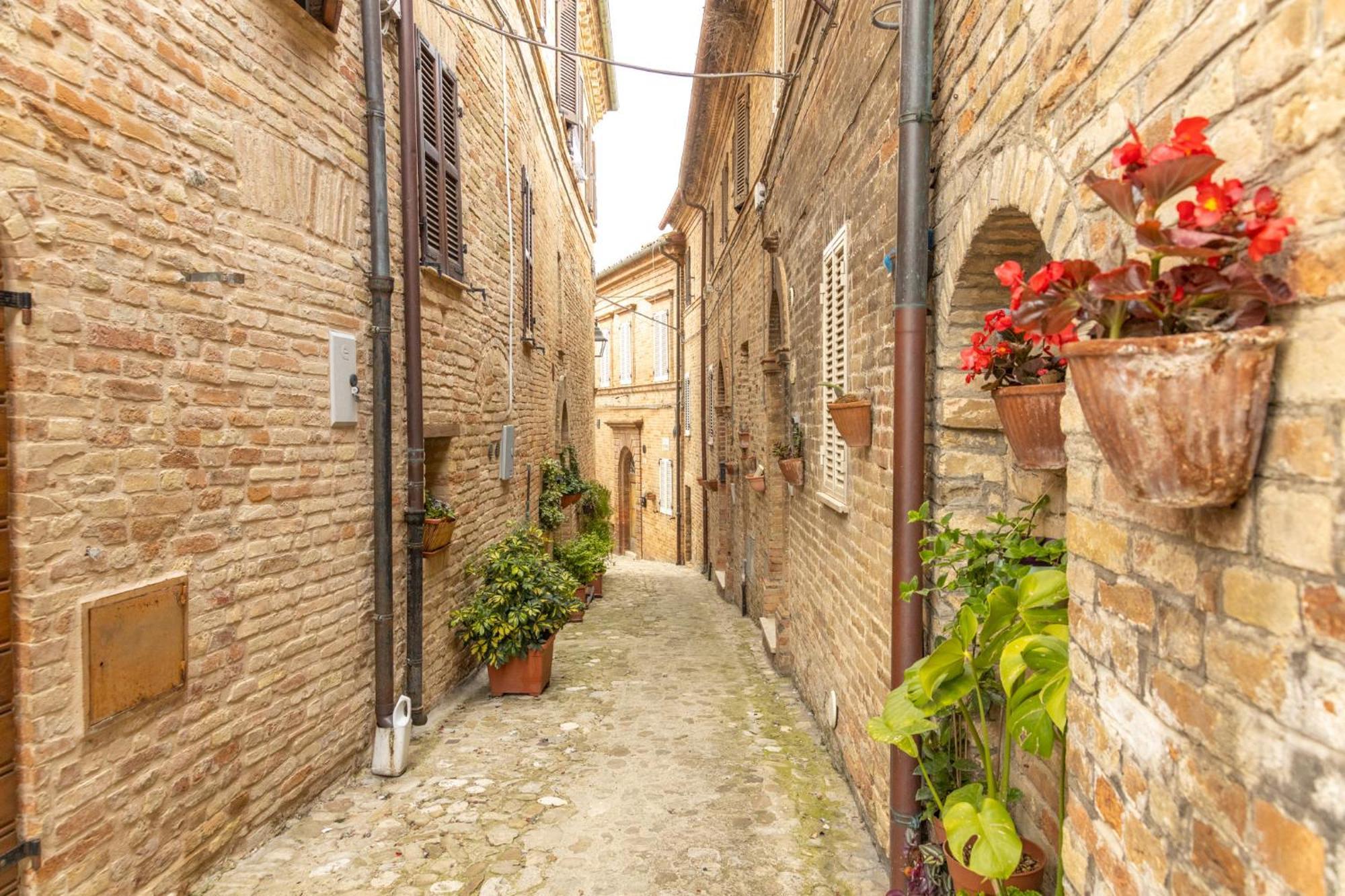Bed and Breakfast Dimora Fontemaggio Cossignano Exterior foto